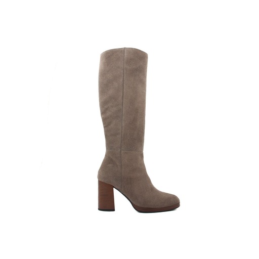 FAV_VCC008_SUEDE