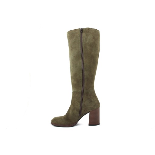 FAV_VCC008_SUEDE