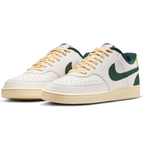 NIKE Revolution 7