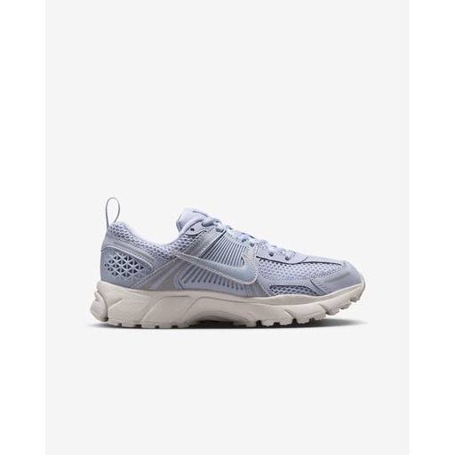 NIKE VOMERO 5