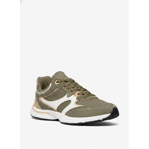 RILEY TRAINER
