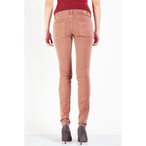GABARDINA STRETCH. Vita bassa e gamba stretta.
