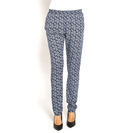 FLUID PANT. STYLE T771. Regular waist and regular leg.