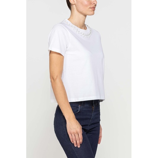 SHORT-SLEEVE T-SHIRT WITH FRONT APPLIQUÉS