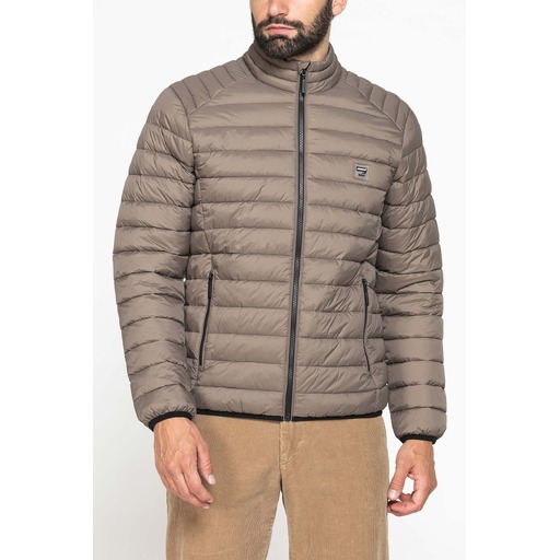 ULTRALIGHT WATER RESISTANT JACKET WITH UPRIGHT COLLAR