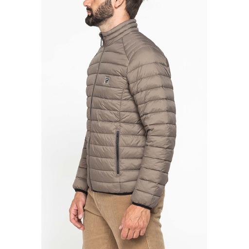 ULTRALIGHT WATER RESISTANT JACKET WITH UPRIGHT COLLAR